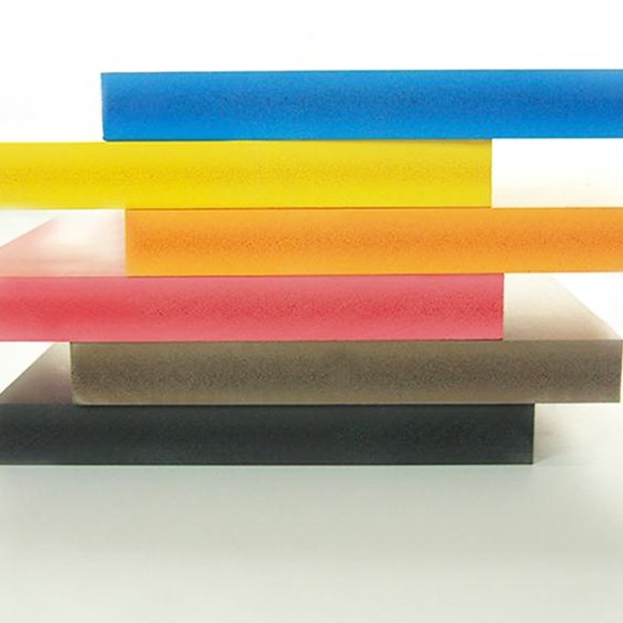 Panneau en mousse WPC