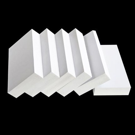 Panneau en mousse WPC